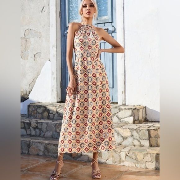 Bohemian Floral Print Backless Halter Top Maxi Sundress - Picture 4 of 8
